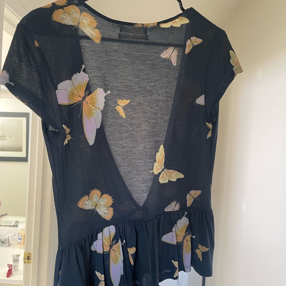 Butterfly pattern blouse - Picture 4 of 4